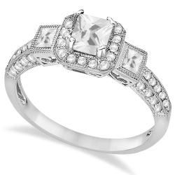 Золотые женские кольца с бриллиантом