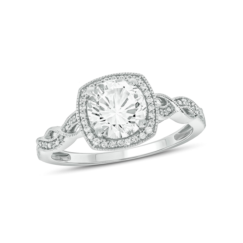 Помолвочное кольцо из белого золота с  Крупным белым сапфиром 7 мм и бриллиантами