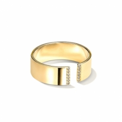 Широкое золотое кольцо с бриллиантами