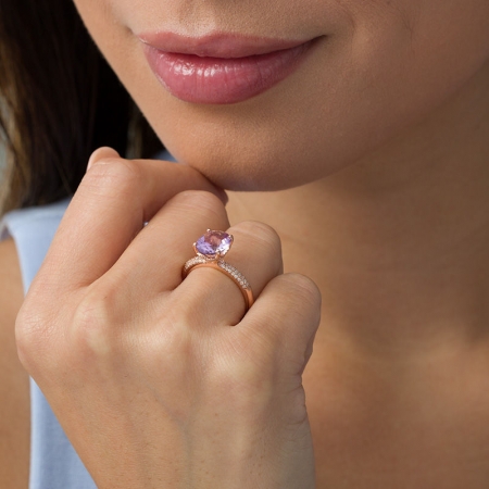 Женское кольцо из красного золота 585 пробы с кварцем и бриллиантами